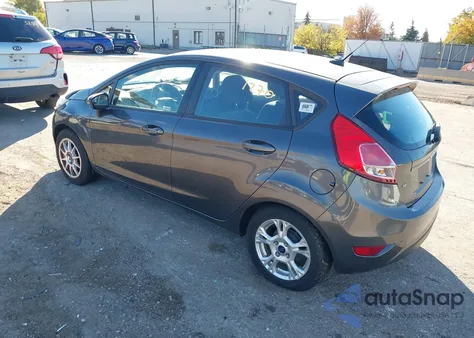 2015 Ford Fiesta Se z USA, uszkodzony, nr VIN 3FADP4EJ9FM120851